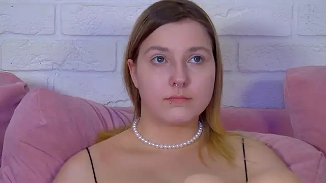 TinnaBurton online show from 07.09.26