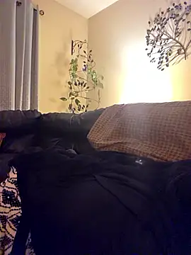 Snapshot of longsmooth4u chatting on 11.27.25 longsmooth4u online show from 11.27.25