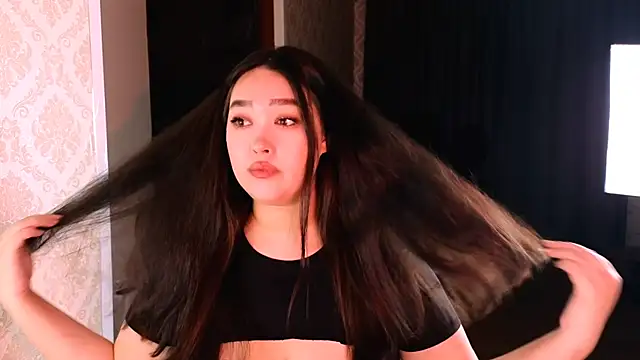 Snapshot of Emma_Uilson chatting on 11.29.25 Emma Uilson online show from 11.29.25