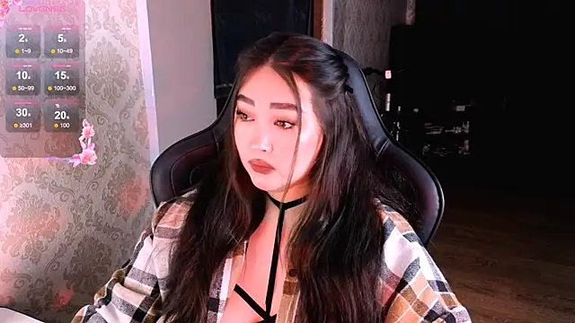 Snapshot of Emma_Uilson chatting on 02.09.26 Emma Uilson online show from 02.09.26