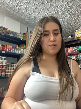 Snapshot of Scarlett_Noire_outdoors chatting on 11.14.25 Scarlett Noire outdoors online show from 11.14.25