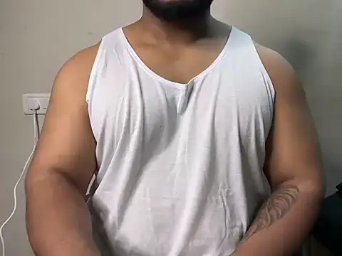 Snapshot of hot_rocco1 chatting on 11.14.25 hot rocco1 online show from 11.14.25