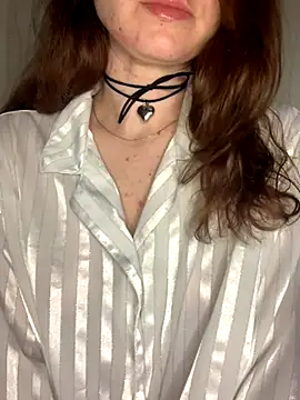 Alishiass399 online show from 11.19.25