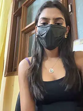 Snapshot of sexyayeshadesi chatting on 02.15.26 sexyayeshadesi online show from 02.15.26