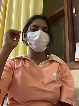 Snapshot of sexyayeshadesi chatting on 02.25.26 sexyayeshadesi online show from 02.25.26