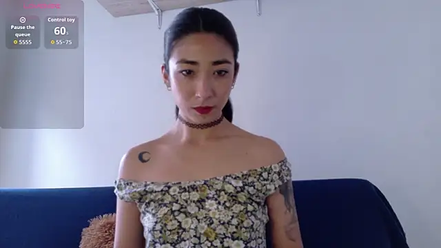 Snapshot of AmbarOishi__ chatting on 04.08.26 AmbarOishi online show from 04.08.26