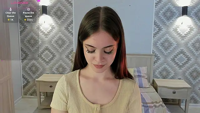 luxe girl online show from 04.28.26