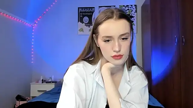 tinyglow online show from 02.18.26