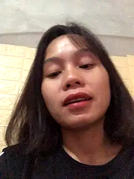 Trangbabylove online show from 12.15.25