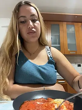 asshly20 online show from 12.15.25