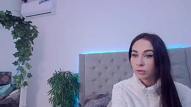 Snapshot of ArielEvans chatting on 01.19.26 ArielEvans online show from 01.19.26