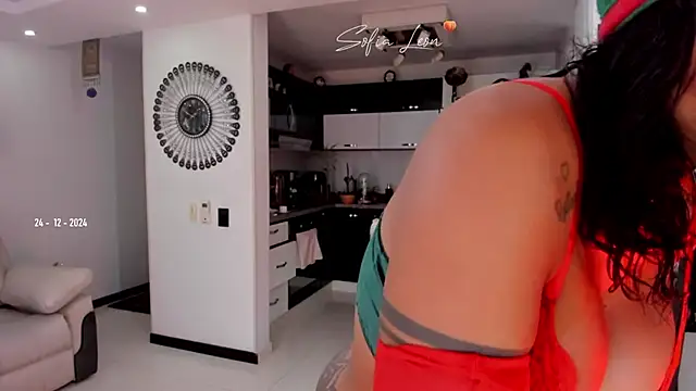 Snapshot of sofiasexhot chatting on 12.24.24 sofiasexhot online show from 12.24.24