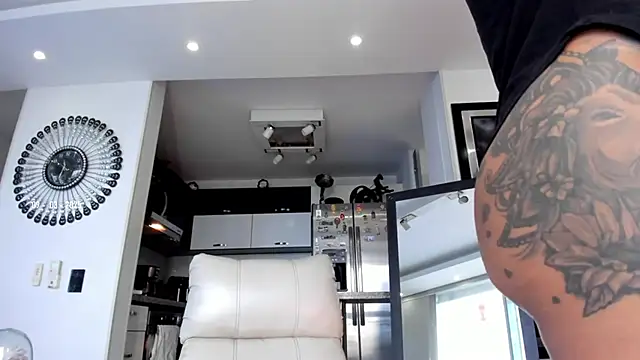 Snapshot of sofiasexhot chatting on 03.09.25 sofiasexhot online show from 03.09.25