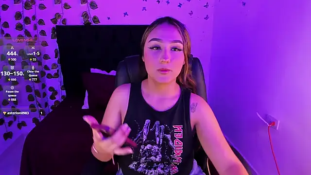 Snapshot of Anna_valerious7 chatting on 12.05.25 Anna valerious7 online show from 12.05.25