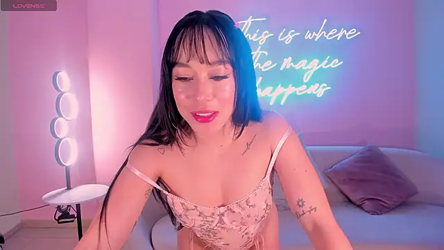 ZaraKafruni online show from 02.13.26