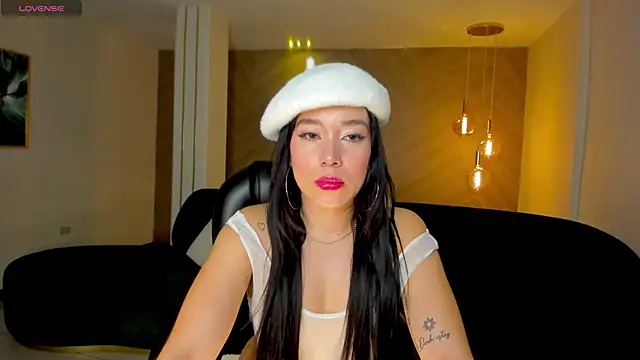 ZaraKafruni online show from 03.12.26