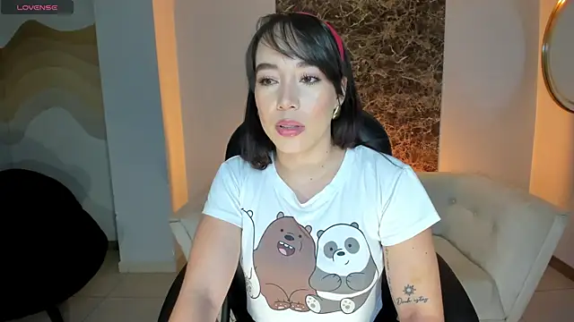 ZaraKafruni online show from 08.06.26