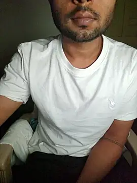 Snapshot of syndyc1 chatting on 12.02.25 syndyc1 online show from 12.02.25