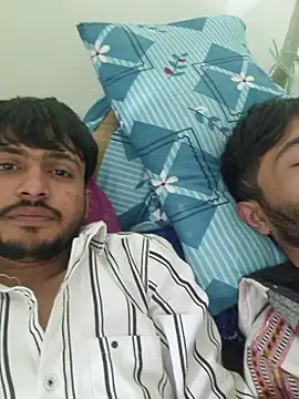 Snapshot of syndyc1 chatting on 12.21.25 syndyc1 online show from 12.21.25