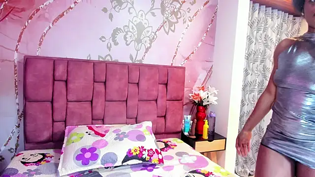 anisha zambrano online show from 12.18.25