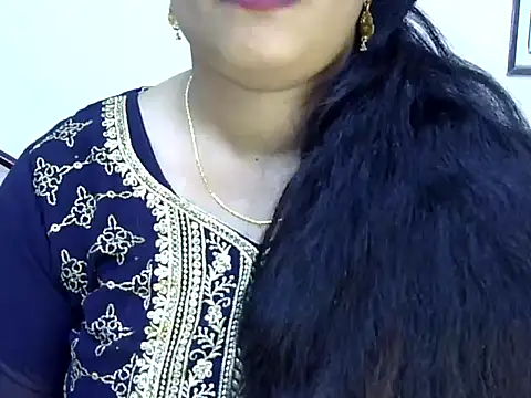 Muskan Jha online show from 05.06.26