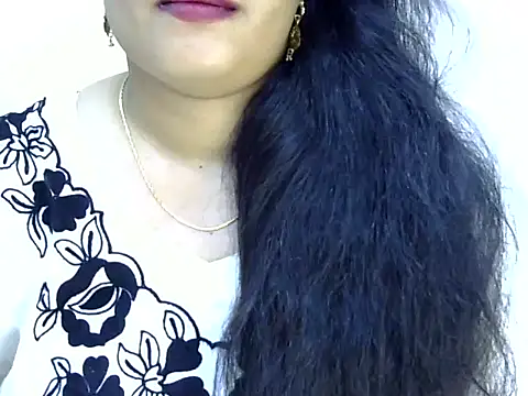 Muskan Jha online show from 05.07.26