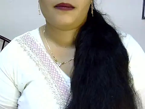 Snapshot of Muskan_Jha chatting on 06.19.26 Muskan Jha online show from 06.19.26