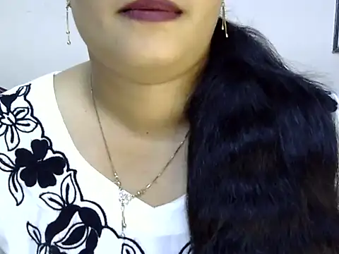 Snapshot of Muskan_Jha chatting on 06.24.26 Muskan Jha online show from 06.24.26