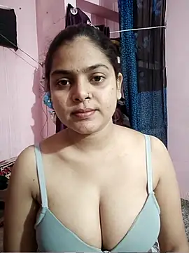 Snapshot of Cute_niya8 chatting on 11.16.25 Cute niya8 online show from 11.16.25