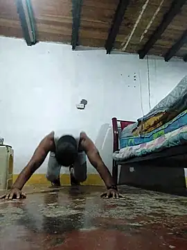 Snapshot of Agropecuariosexi chatting on 12.04.25 Agropecuariosexi online show from 12.04.25