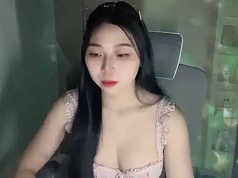 Lousii online show from 11.27.25