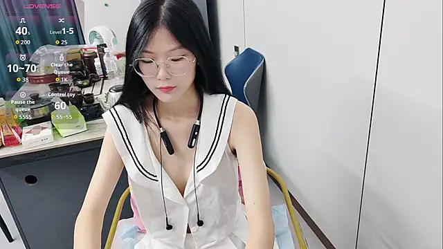 Snapshot of xlin-baby chatting on 05.07.26 xlin-baby online show from 05.07.26
