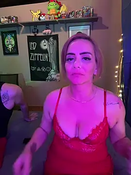 Snapshot of kittycat202501 chatting on 11.26.25 kittycat202501 online show from 11.26.25