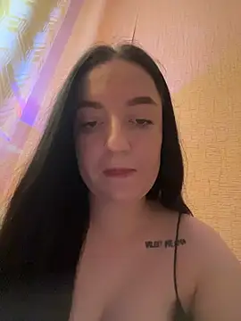 DianasLovex online show from 12.17.25