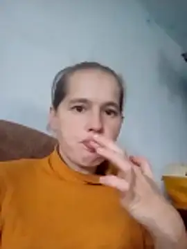 Snapshot of MelisaaRain chatting on 12.01.25 MelisaaRain online show from 12.01.25