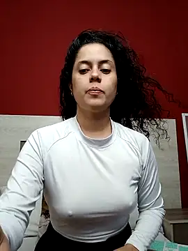 Lapeluda25 online show from 12.18.25