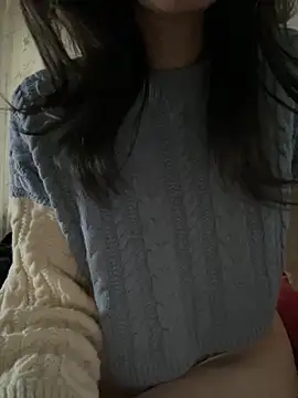 Snapshot of NoyaXO chatting on 02.13.26 NoyaXO online show from 02.13.26