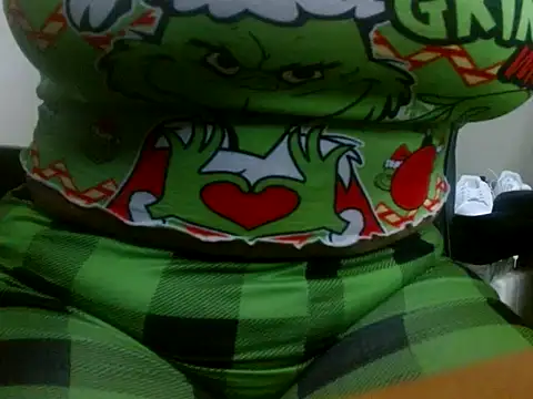 Snapshot of DiivaMarii chatting on 11.18.25 DiivaMarii online show from 11.18.25