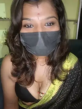 Snapshot of Premalatha_28 chatting on 07.22.26 Premalatha 28 online show from 07.22.26