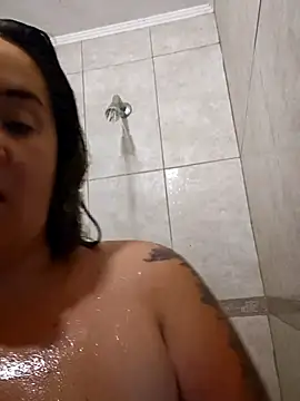 Snapshot of iviiiiiiiiiii chatting on 11.30.25 iviiiiiiiiiii online show from 11.30.25