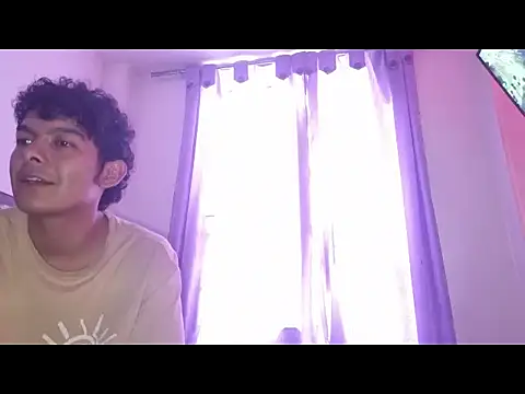 Youngcople18 online show from 11.16.25