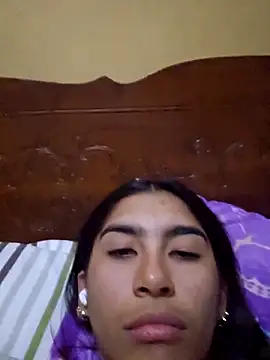 Snapshot of skinnyrox chatting on 02.01.26 skinnyrox online show from 02.01.26