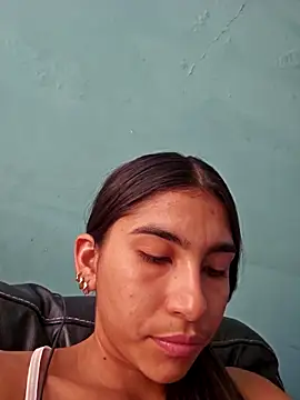 Snapshot of skinnyrox chatting on 03.15.26 skinnyrox online show from 03.15.26