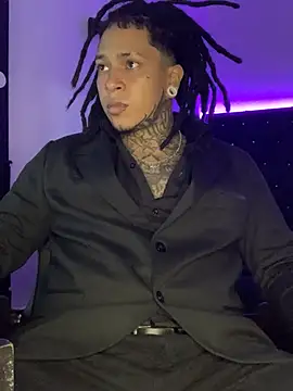 Snapshot of Zero-X9 chatting on 02.14.26 Zero-X9 online show from 02.14.26