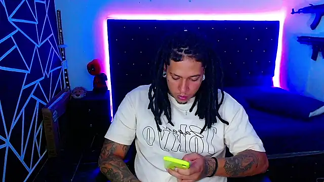 Snapshot of Zero-X9 chatting on 02.22.26 Zero-X9 online show from 02.22.26