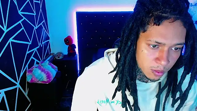 Snapshot of Zero-X9 chatting on 02.24.26 Zero-X9 online show from 02.24.26