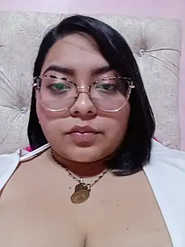 Snapshot of Anna_Lucia88 chatting on 11.24.25 Anna Lucia88 online show from 11.24.25