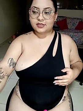 Snapshot of Anna_Lucia88 chatting on 02.23.26 Anna Lucia88 online show from 02.23.26