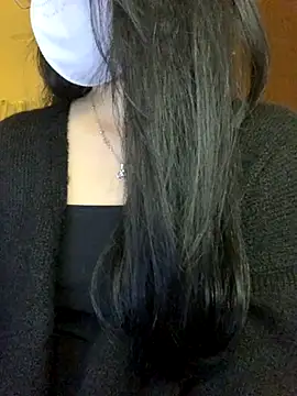 Snapshot of Hanni_22 chatting on 11.20.25 Hanni 22 online show from 11.20.25