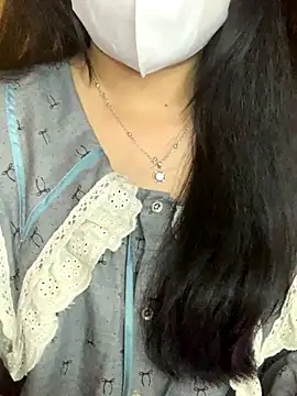 Snapshot of Hanni_22 chatting on 12.03.25 Hanni 22 online show from 12.03.25